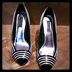 Gently Used Black and White Heels